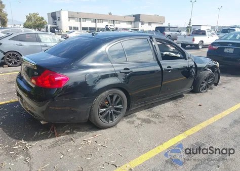 2015 Infiniti Q40 из США, поврежденный, VIN JN1CV6AP7FM580722